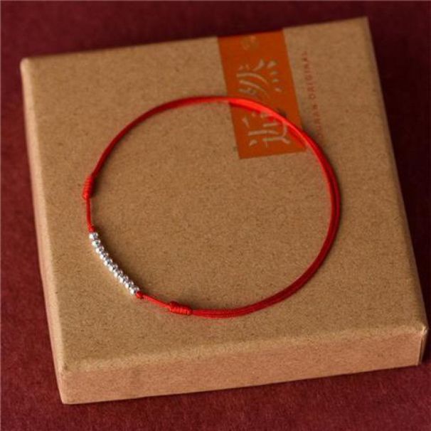 Rote Schnurpaare in ihrem Sternzeichenjahr, Glücksperlenarmband für Männer und Frauen, schlichter, dünner Sommer-Fußkettchenschmuck,_voghion.com