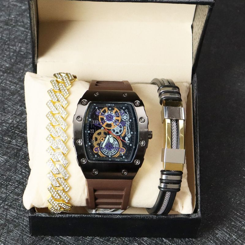 Waterproof Men's Fashion Watch Bracelet Set Belt Stainless Steel Strap Calendar Quartz Watch Gift Box_voghion.com