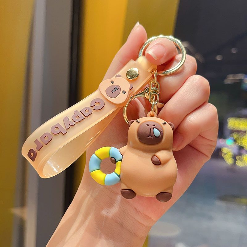 Cross-Dressing Cartoon süße Schlüsselanhänger Capybara Puppe exquisite kleine Geschenk Rucksack Auto Anhänger_voghion.com
