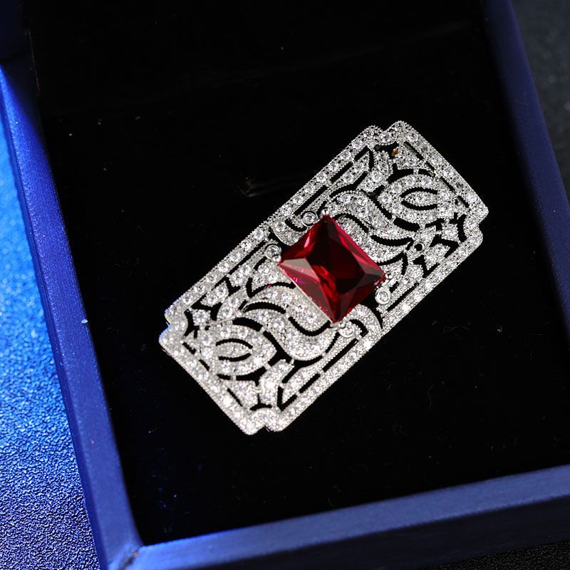Retro Square Brooch Women's Light Luxury High-end Exquisite Coat Pin Accessories Brooch DIY Simple_voghion.com