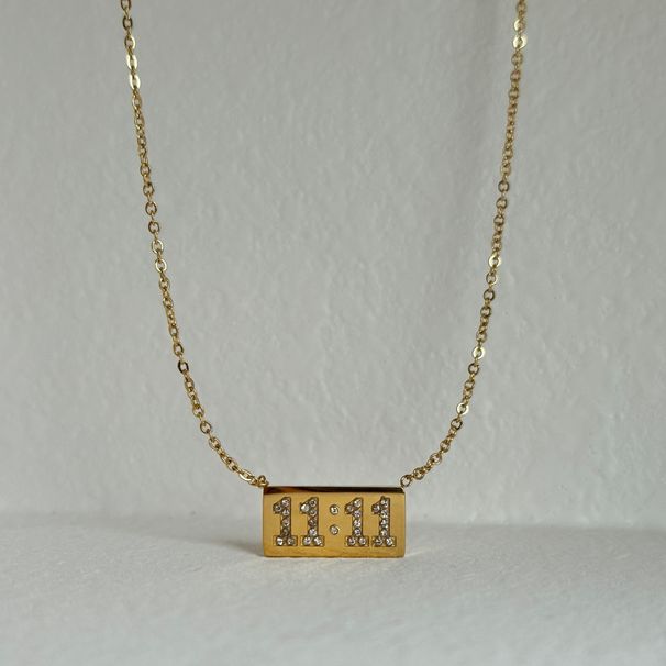 Collana con ciondolo a forma di orologio digitale quadrato 11 in acciaio al titanio placcato oro retrò_voghion.com