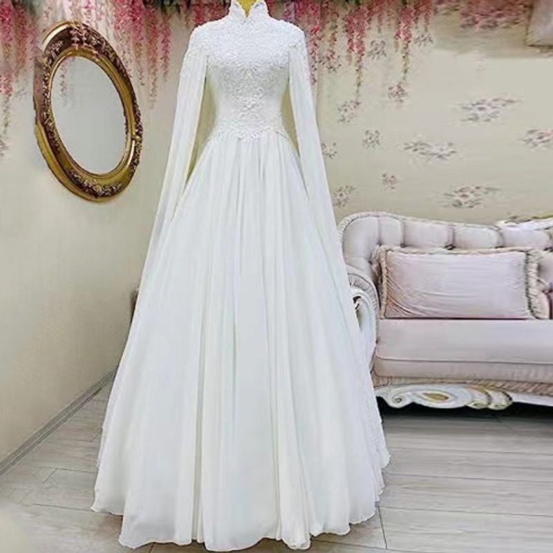 Women's clothing Light Mori wedding dress bride with big trailing tail new long-sleeved lace slim fit large size court travel photography_voghion.com