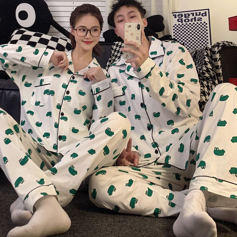 Πυτζάμες για ζευγάρια, σε καθαρό ανοιξιάτικο-φθινοπωρινό στυλ με μακριά μανίκια, γυναικεία απλή και casual, ανδρική ζακέτα κροκόδειλου, όλα_voghion.com