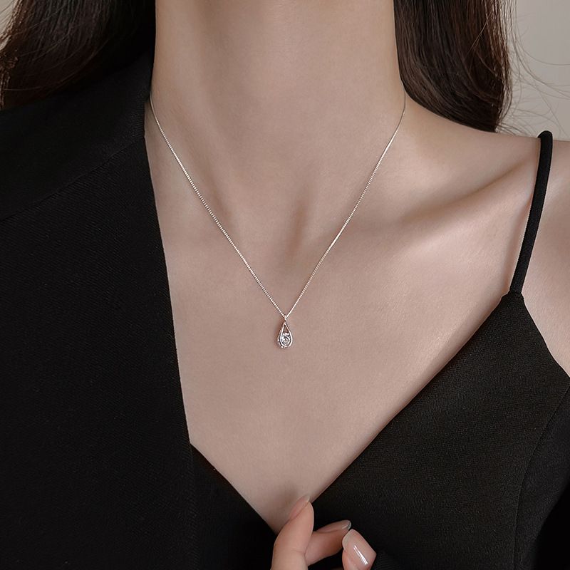 Elegante collana a goccia in argento sterling per donna_voghion.com