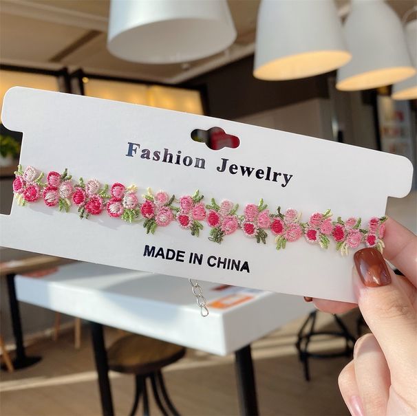 2025 Nuovi arrivi Collana pendente in pizzo da donna con ricami e fiori_voghion.com