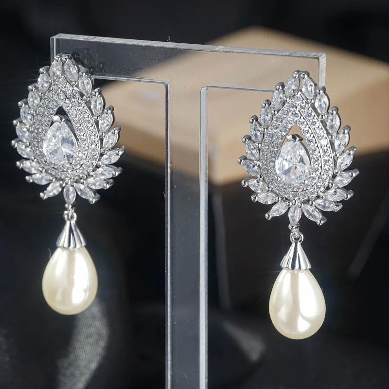 New Super Heavy Industry Celebrity Brand Crystal for Women with Personalized Fashion and Elegance Star Earrings_voghion.com