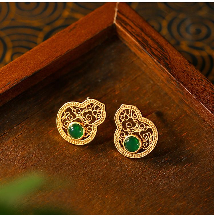 New gourd Fulu hollowed out filigree with Chinese style emerald earrings, fashionable and high-end, versatile earrings_voghion.com