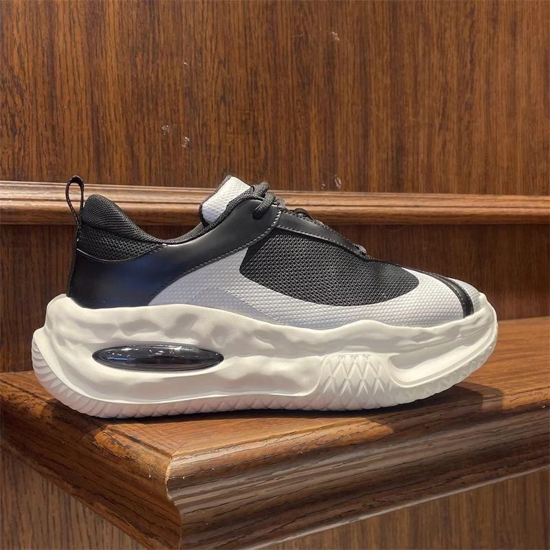 Internet-Promi-Popularität Gleicher Stil 2025 Sommer Neue leichte atmungsaktive Freizeitschuhe Herren mit dicken Sohlen_voghion.com