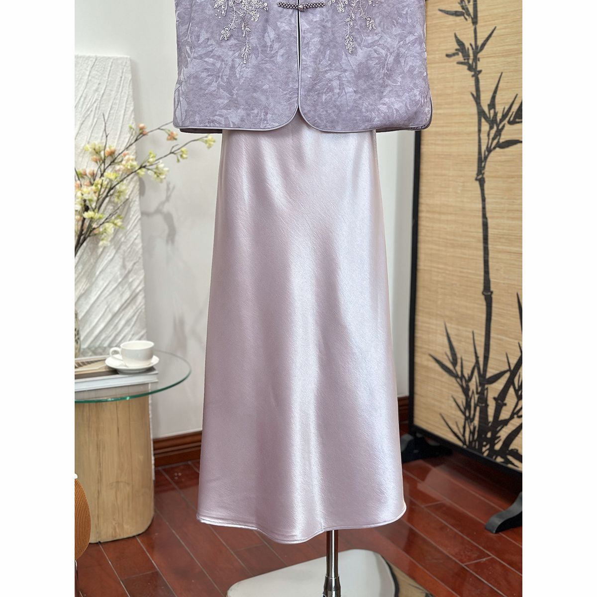 ChicShe Gonna lunga midi elegante e versatile in raso acetato liscio in stile cinese per donna, primavera estate, nuova ed elastica a vita alta_voghion.com