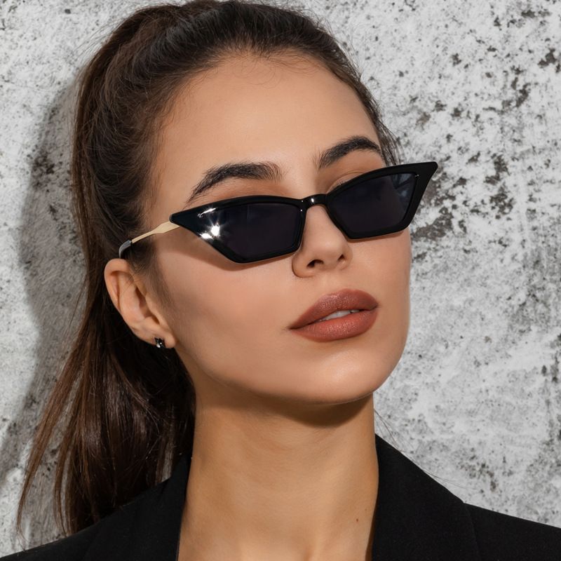 Nouvelles lunettes de soleil en métal à petite monture œil de chat pour femmes, lunettes de soleil de tir de rue à la mode, lunettes de soleil rétro_voghion.com