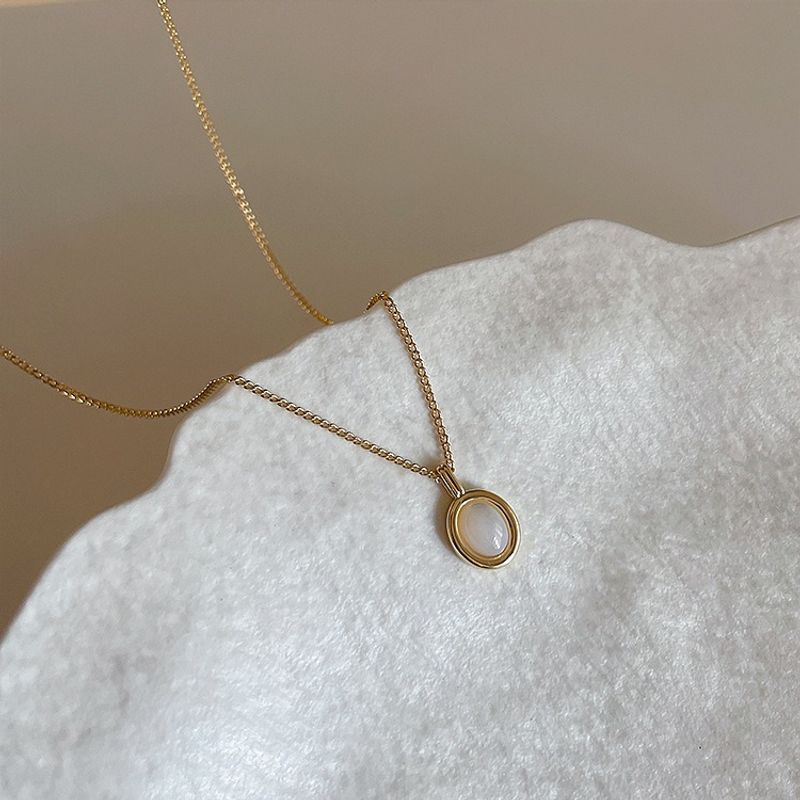 Feeling shell cat's eye stone pendant necklace women's niche design personality simple and versatile temperament neck chain clavicle chain_voghion.com