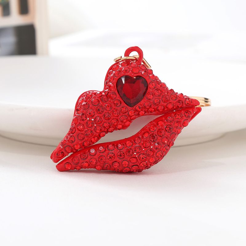 Europæisk og amerikansk stil Ny Lip Spray Paint Bil Nøglering Pendant Metal Indlagt Diamond Bag Pendant_voghion.com