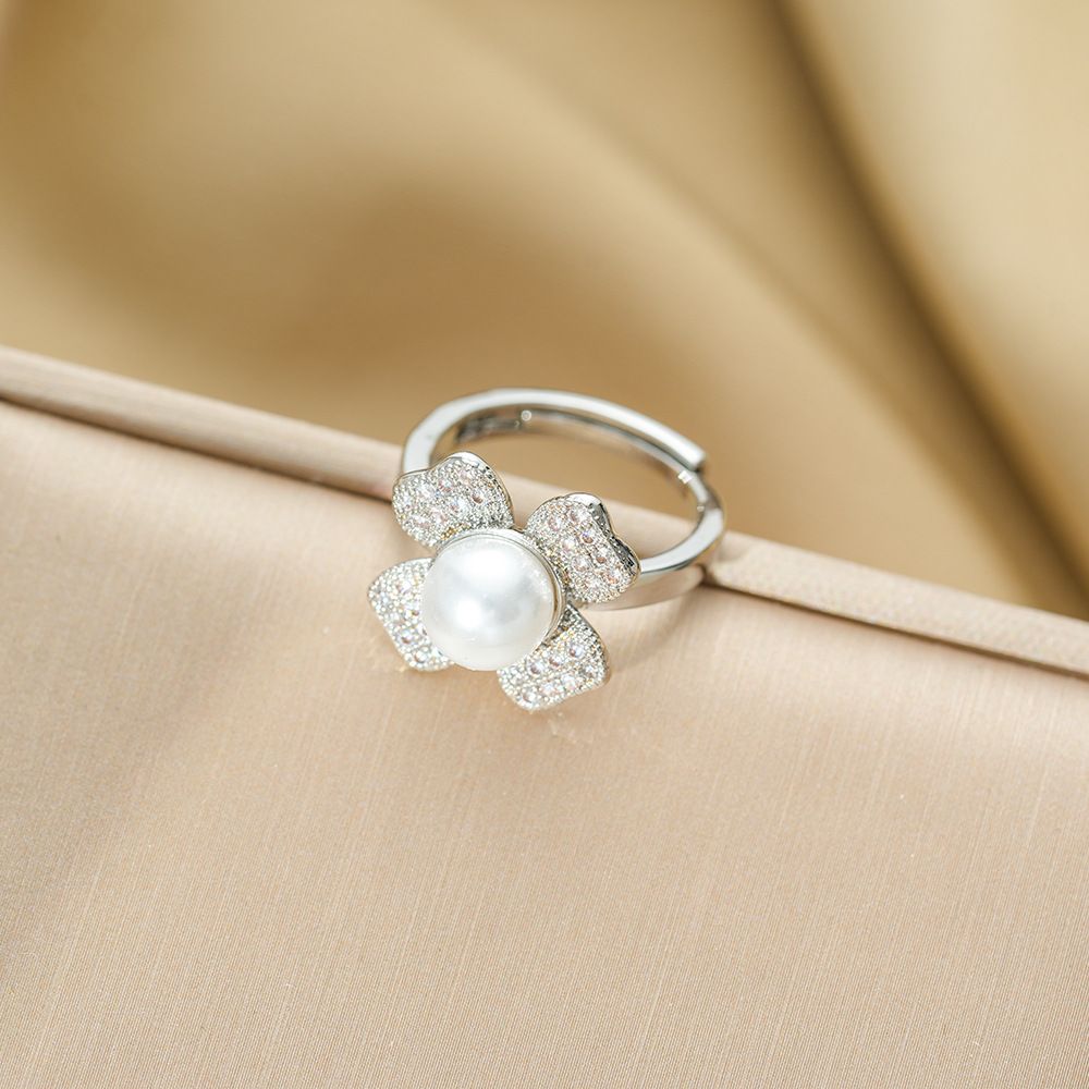 quadrifoglio zircone collana di perle orecchini anello tre pezzi moda Joker vestito_voghion.com