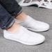 Herren-Loafer mit weichem Obermaterial und Sohle – Slip-On-Casual-Sneaker in Weiß für den Sommer_voghion.com