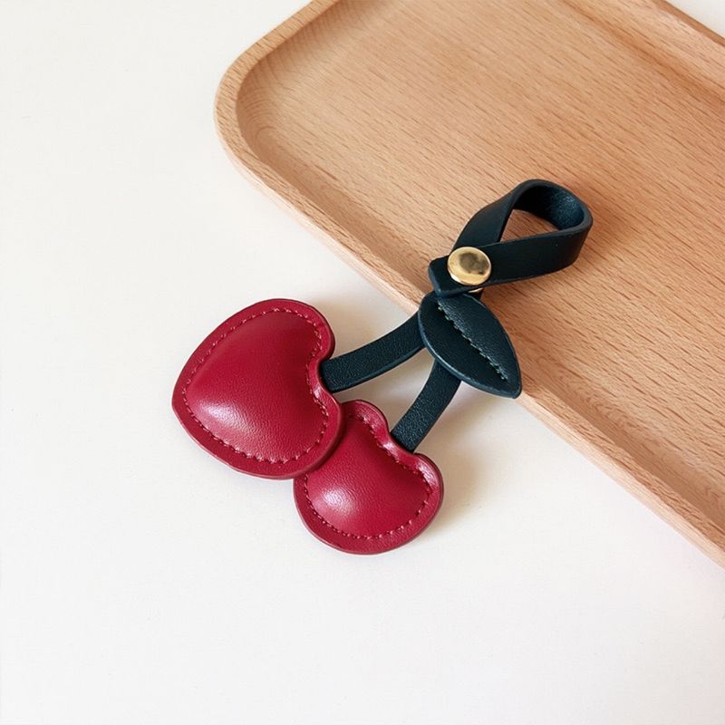 Niedlicher dreidimensionaler Pfirsichherz-Kirsch-Taschenanhänger, rot-rosa Liebe, Retro-vielseitiger Taschenanhänger, weiblicher Schlüssel_voghion.com
