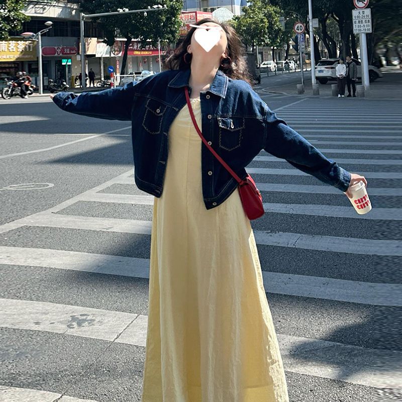 2025 neuer französischer Stil, sanfter gelber Riemen für Damen im Frühjahrsoutfit, passendes langes Kleid_voghion.com