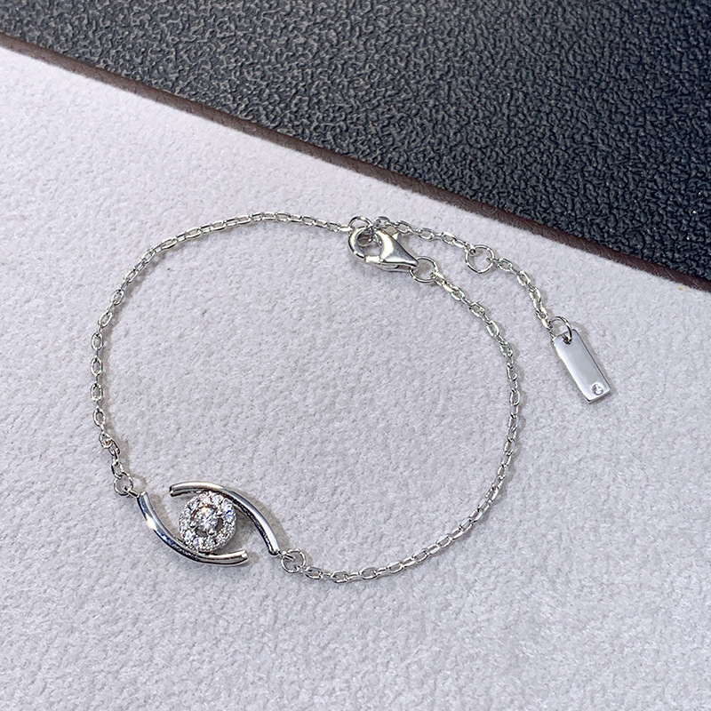 Women's Jewelry V Gold Light Luxury Soul Smooth Bracelet Eye Devil Eye Ins Celebrity Star Same Clavicle Chain_voghion.com