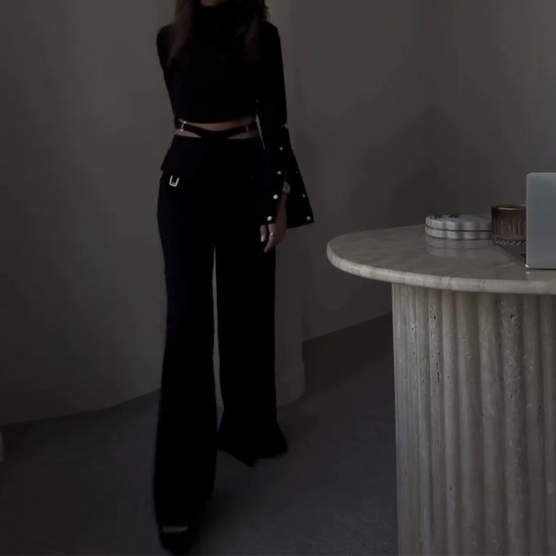 Vêtements pour femmes automne nouveau col haut couleur unie nombril exposé doux et épicé ample jambe large costume pour les femmes_voghion.com