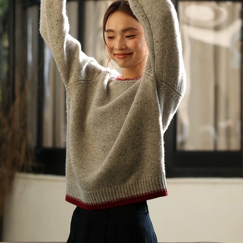 Korean Style Round Neck Color Block Women Long Sleeve Short Knitted Top Niche Design Loose Wool Sweater Base Layer_voghion.com