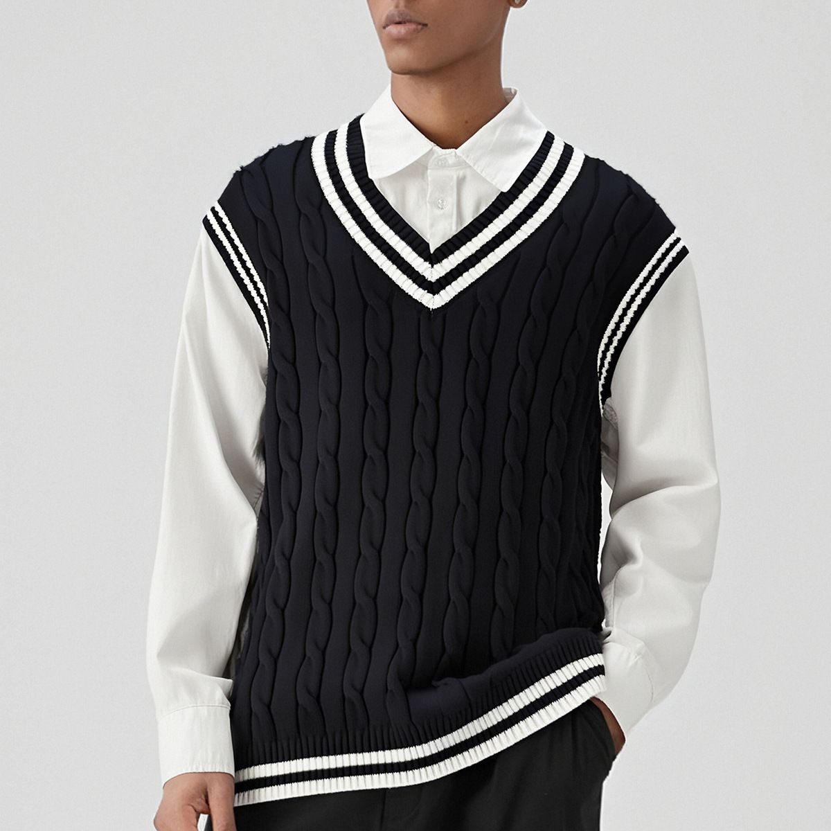 Hanmei Men's Winter New Pullover V-Neck Cable Knit Sleeveless Top Vest Sweater F3328_voghion.com