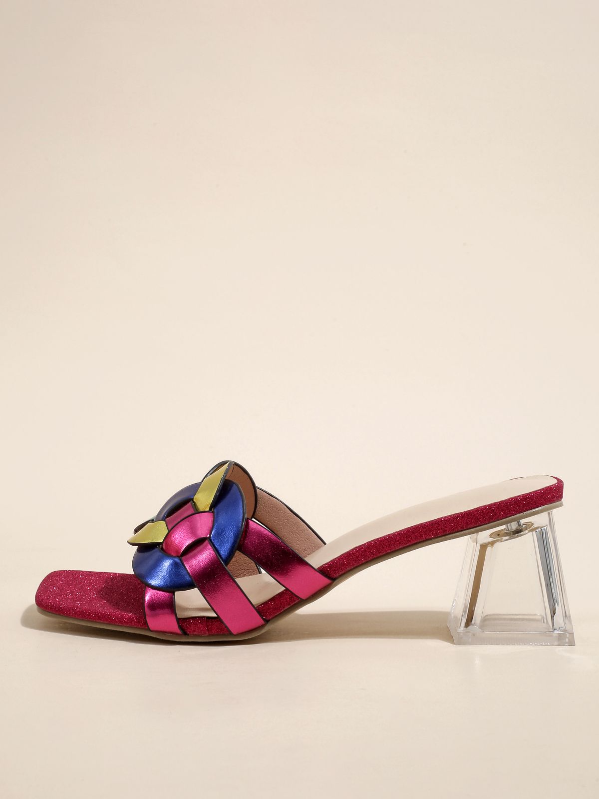 704323 Sandálias de verão mais vendidas para mulheres 2024 Novo estilo de cabeça quadrada salto médio transparente tira sapatos de tecelagem_voghion.com