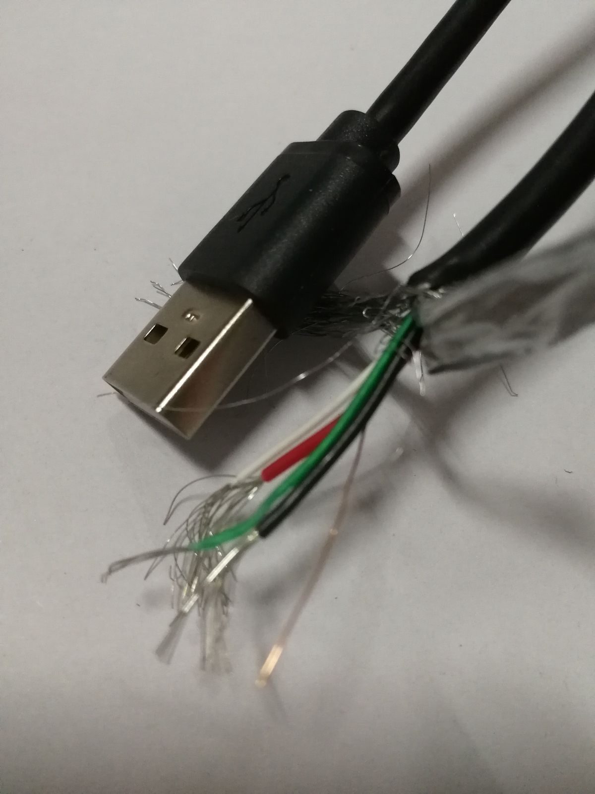 Unbeatable Quality USB A Male Single Head 2 Core/4 Core/5 Core Data Charging Pure Copper Screen-Blind Frequency Cable_voghion.com