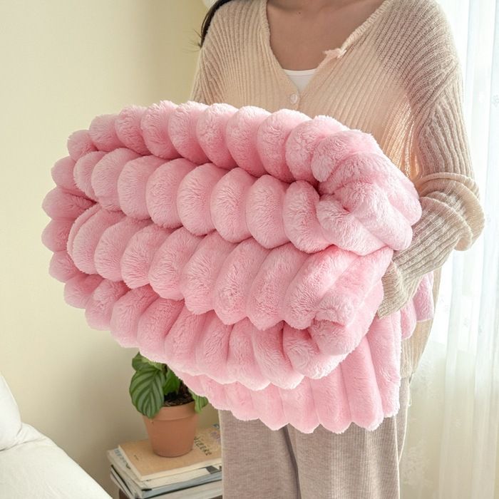 Thickened Wide Strip Rabbit Plush Coral Fleece Milky Fleece Blanket Rabbit Like Fleece_voghion.com