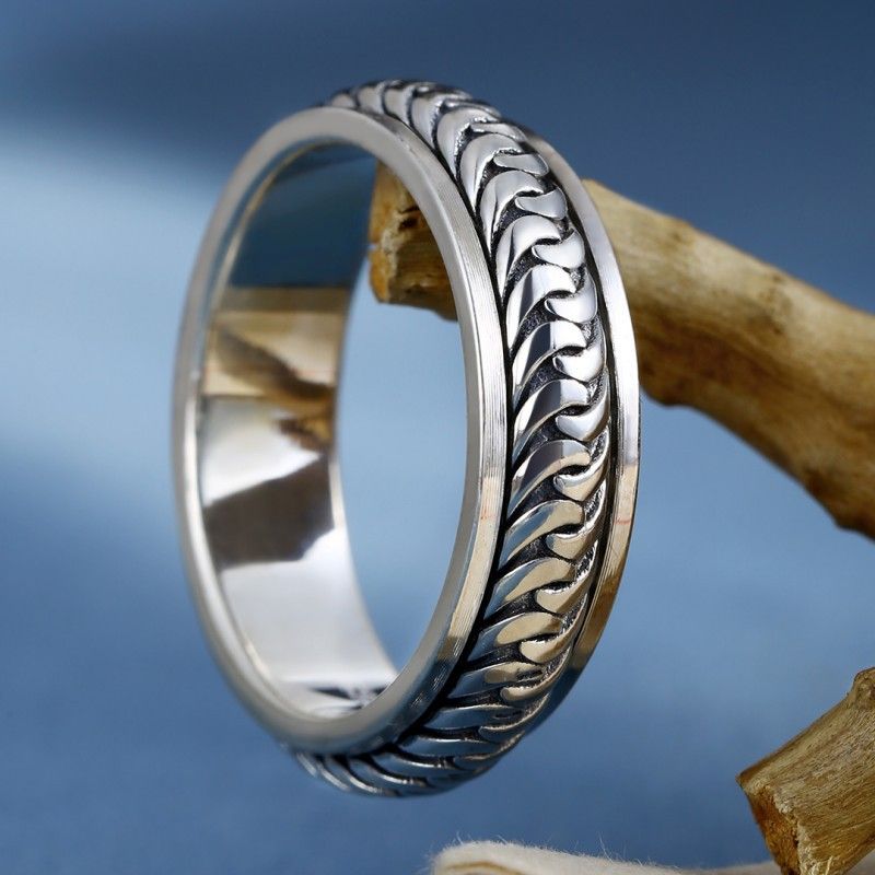 Liangxi 2024 New Cuban Chain Cool For Men Trendy Brand High-end Hip-hop Plain Band Index Finger Ring_voghion.com