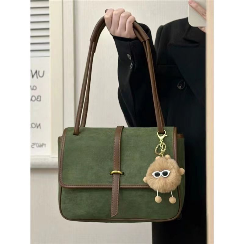 Korean version of autumn and winter for women 2024 new commuting underarm bag, large capacity mailman single shoulder_voghion.com