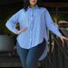 Camicia a righe da donna con bottoni e orlo asimmetrico - Blusa casual a maniche lunghe per il lavoro e l'uso quotidiano_voghion.com