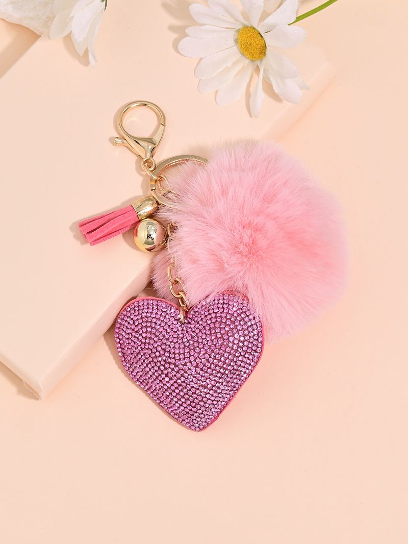 Portachiavi con nappa a forma di cuore in peluche, stile autunno-inverno, da donna, con ciondolo per auto._voghion.com