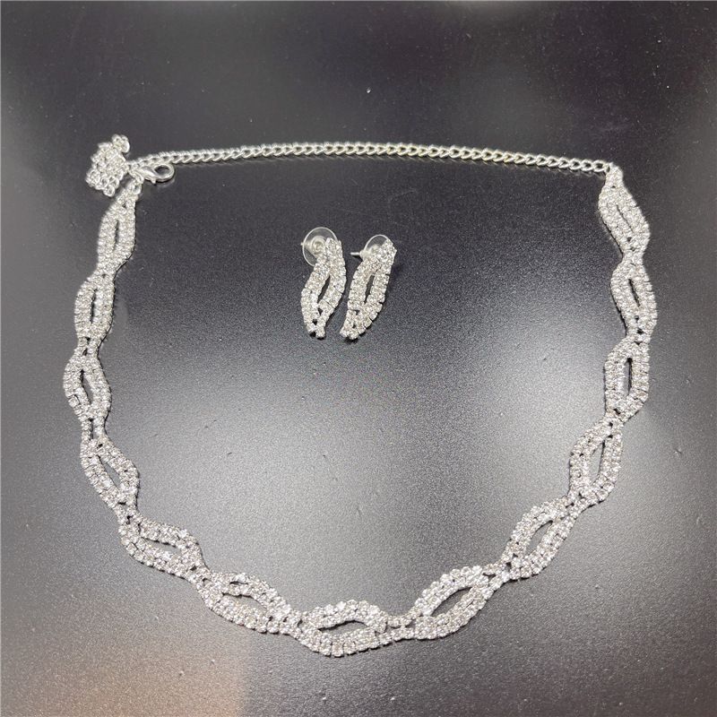 Fashionable temperament jewelry set, exquisite Korean version rhinestone necklace, earrings, two-piece cash out head_voghion.com
