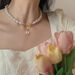 Collana di perle francesi retrò, collana di temperamento rosa impilata di lusso leggero con clavicola di nicchia a doppio strato_voghion.com