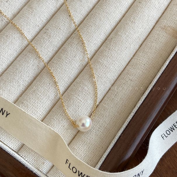 Um colar de pérolas para mulheres, luxo leve de verão, nicho, corrente de clavícula de alta qualidade, estilo de fragrância pequena, temperamento francês, colar simples_voghion.com