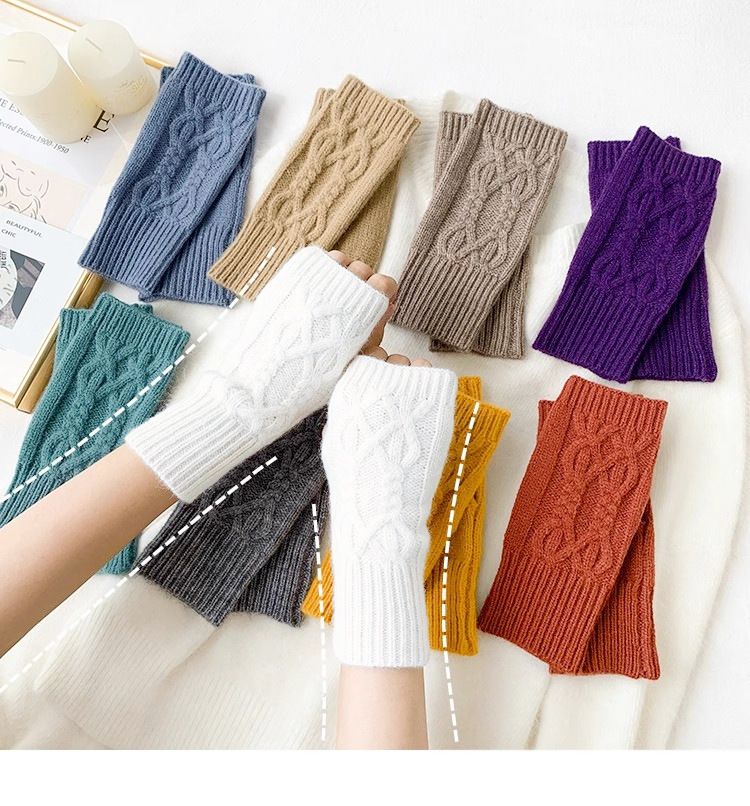 Women's Hats Middle Aged And Elderly Autumn And Winter Warm Knitted Wool Hat Plus Velvet Fashionable All Match Beret Hat Women Winter_voghion.com