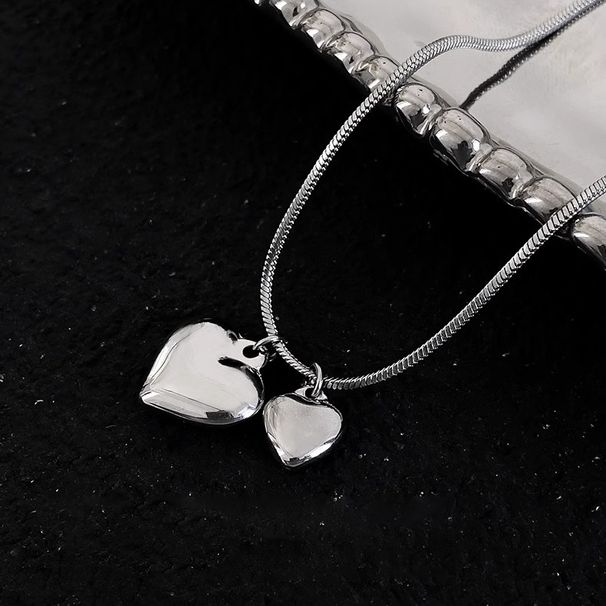 Semplice collana a forma di cuore in acciaio al titanio di alta qualità regolabile con design di nicchia femminile, catena per clavicola, maglia a T in stile rosso ins_voghion.com