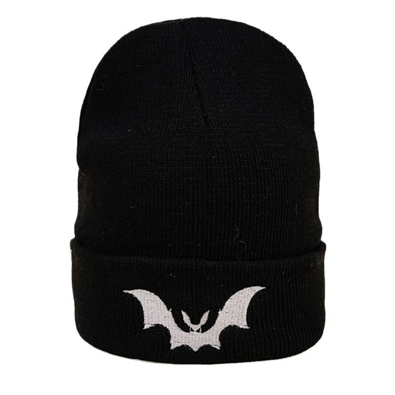 Chapéu de malha de lã preta bordado morcego versátil ao ar livre masculino e feminino outono e inverno chapéu térmico chapéu frio maré_voghion.com
