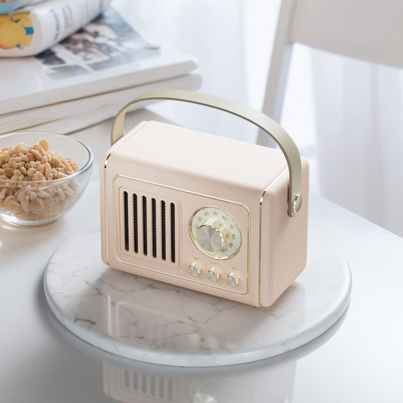 Nouveau produit P19 Haut-parleur sans fil Bluetooth de petite taille, radio d'insertion de carte-cadeau créative portable pour l'extérieur_voghion.com