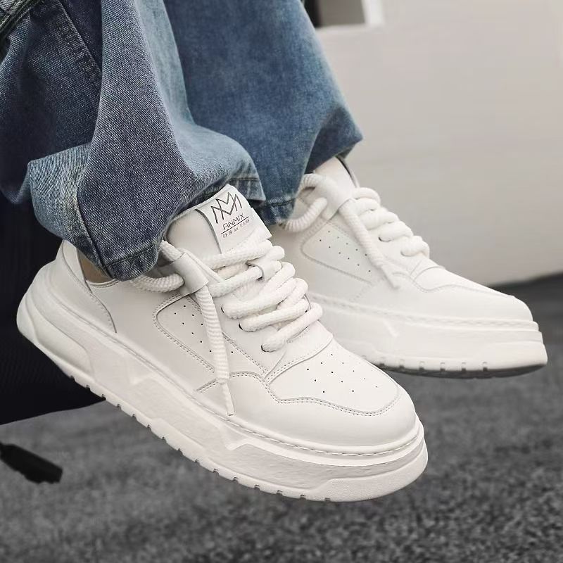 Zapatos deportivos blancos versátiles de moda con suela gruesa y aumento de altura, informales, transpirables, de primavera 2025_voghion.com