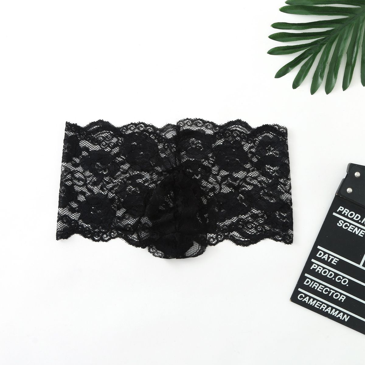 Intimo da donna, slip in pizzo, boxer da discoteca, travestiti, palcoscenico, giochi di ruolo_voghion.com