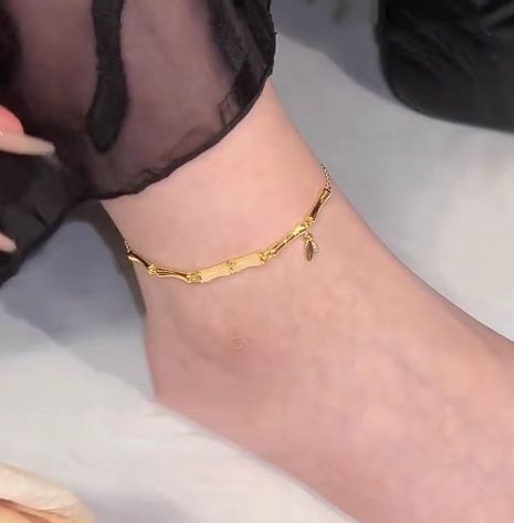 Cavigliera di lusso leggera e semplice con nodo di bambù del 2025, design versatile di alta gamma, gioielli da donna_voghion.com