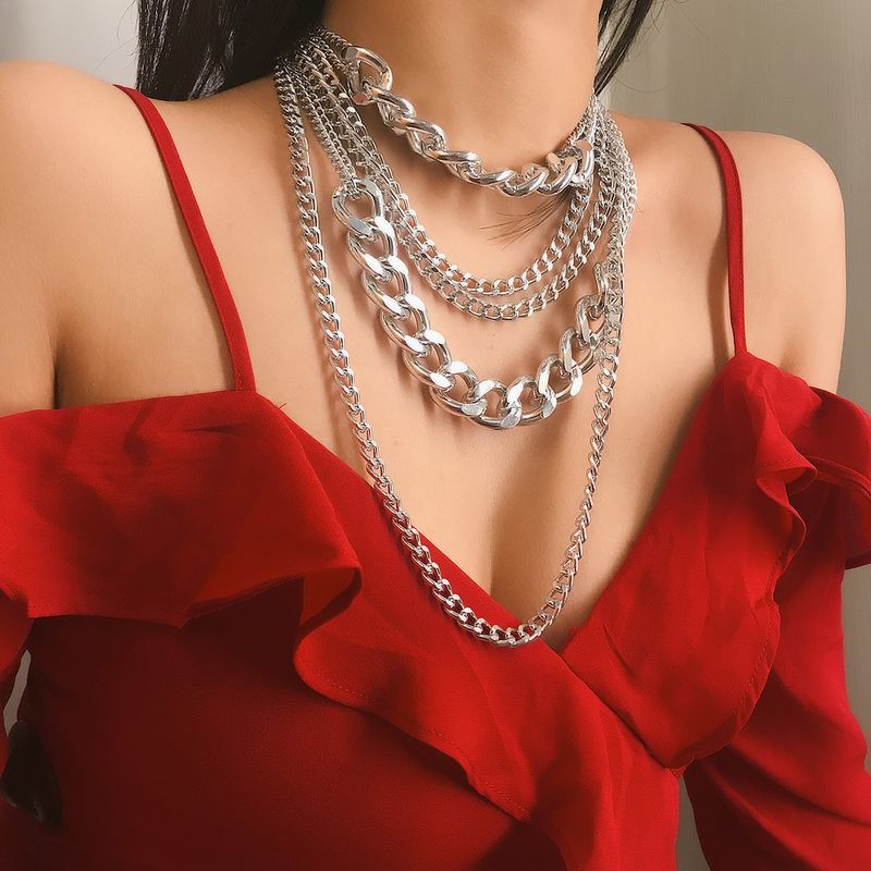 Accessori da abbinare e mixare in stile punk hip-hop minimalista per le donne, collana a catena fatta a mano con nappe multistrato esagerate_voghion.com