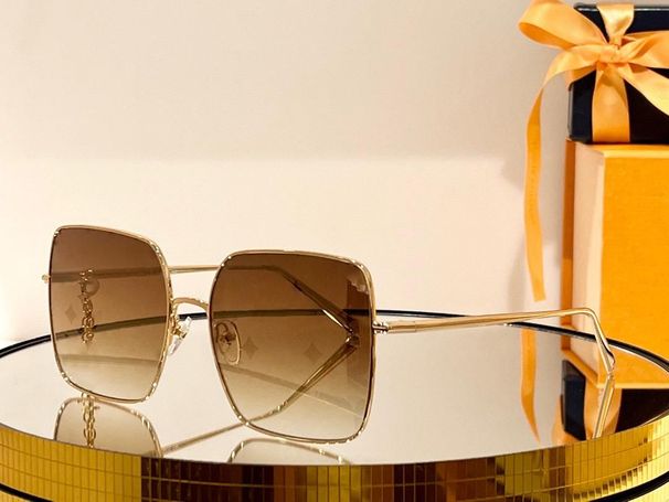 Womans Rosa sonnenbrille Korrektur rahmen goldene sonnenbrille mit Brief Anhänger modell Z1716-Z1719 Retro mode sommer_voghion.com