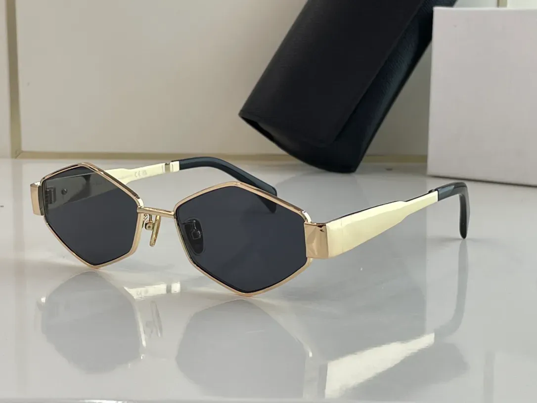 Sunglasses For Men Women Summer 40236 Designers Style Anti-Ultraviolet Retro Plate Full Frame Random Box_voghion.com