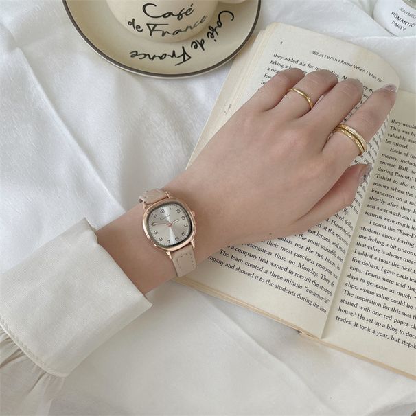 2024 nuova nicchia da donna con cinturino in pelle su scala digitale, orologio al quarzo semplice ed elegante da donna_voghion.com