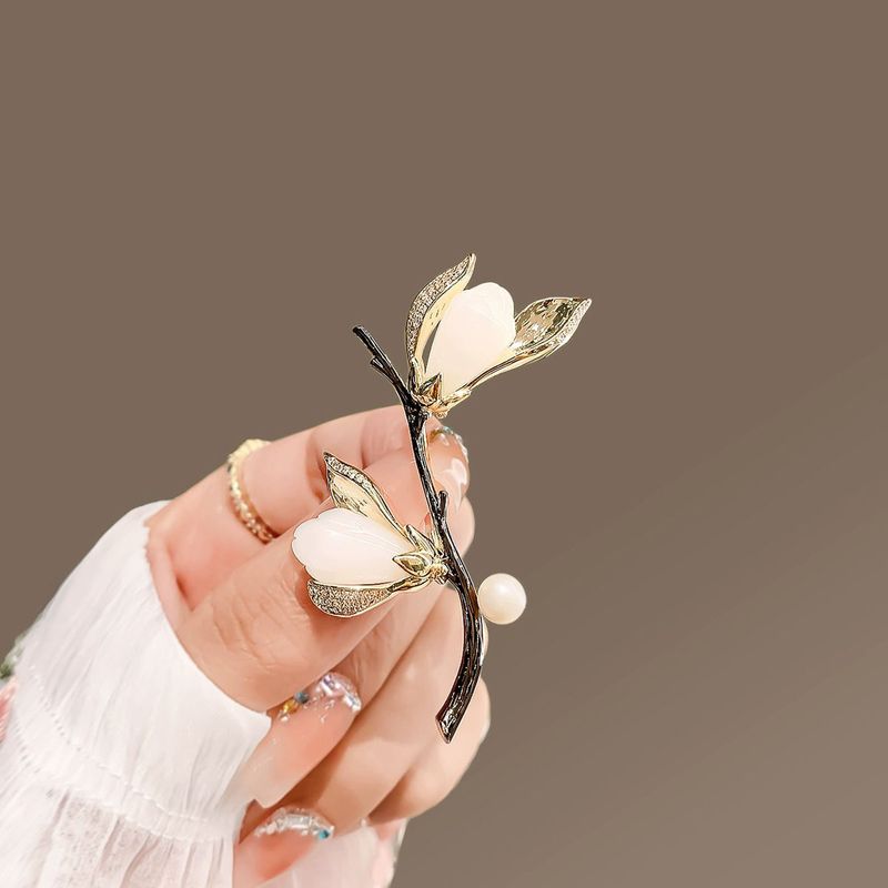 Magnolia Brooch Magnolia Luxury Temperament High-end Brooch Freshwater Pearl Suit Premium Accessories Pin Gift_voghion.com