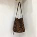Koreanische Nische INS Wildleder Leopard Print Bucket Vielseitige Schulter Crossbody Damen Einkaufstasche_voghion.com