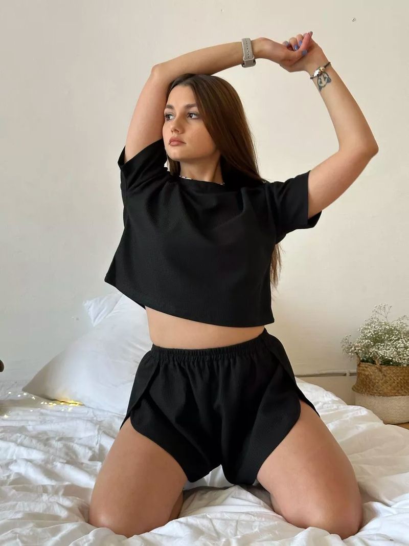 Women's clothing home clothes waffle round neck short sleeves elastic waistband slit shorts cross-wearable pajamas_voghion.com