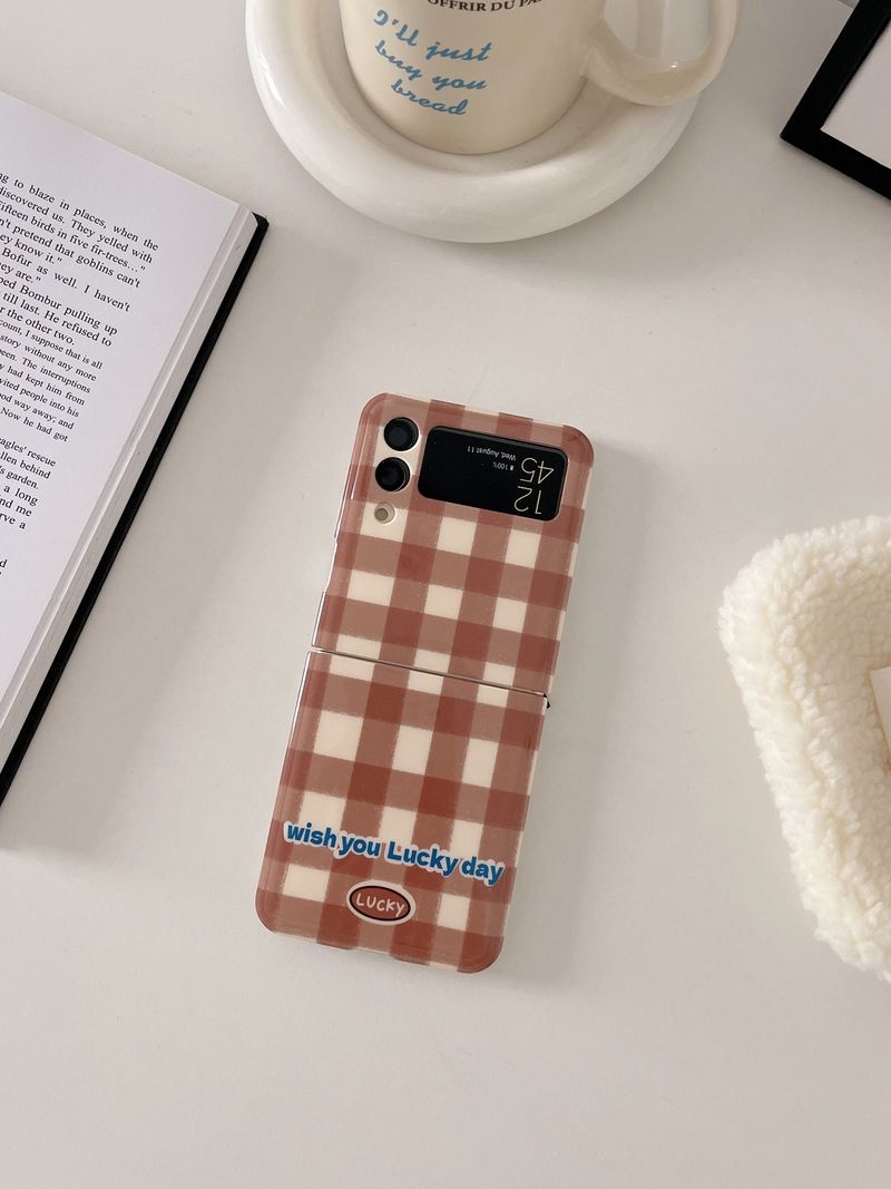 Retro Red Plaid Galaxyzflip5 folding protective case for Samsung zflip3/4 generation rabbit chain_voghion.com