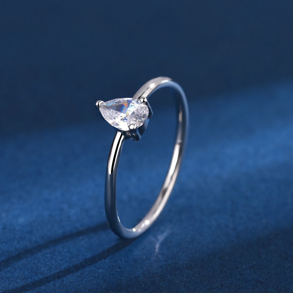 Anello con moissanite e zircone a 10 punti - Gioielli minimalisti in argento 925 placcato platino_voghion.com